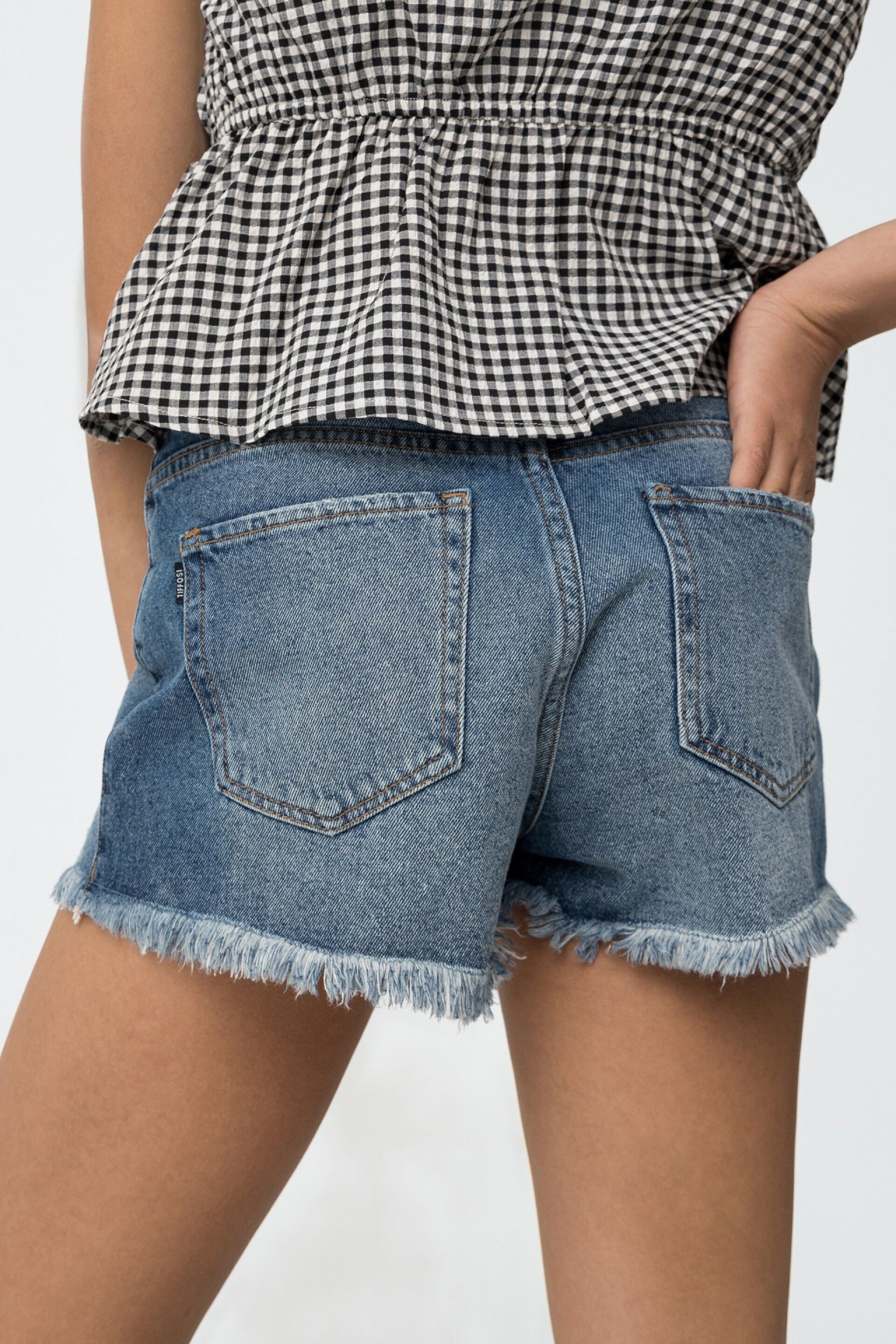 Short Jenna_30 Girl - 4