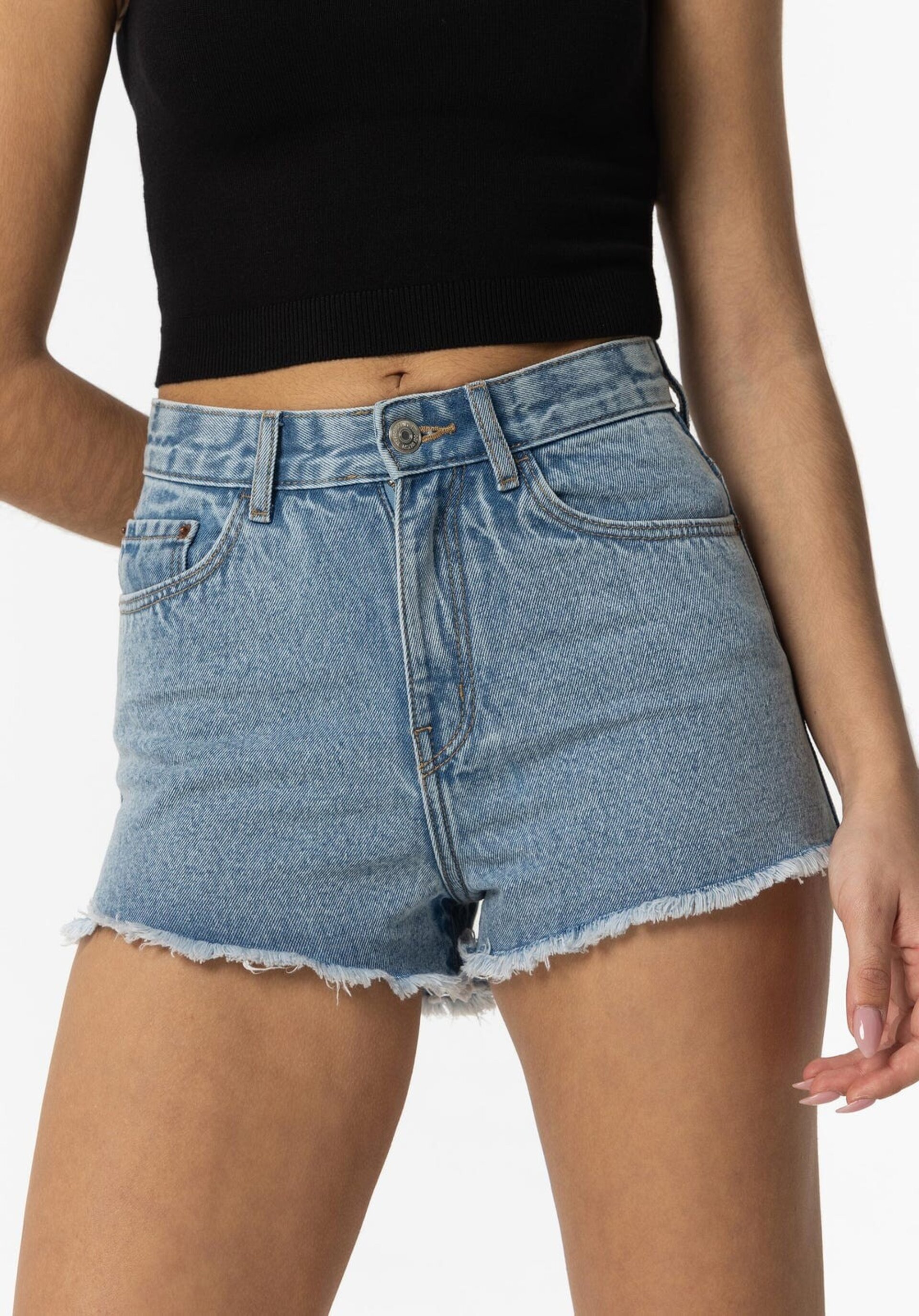 Short Denim con Rotos - 4