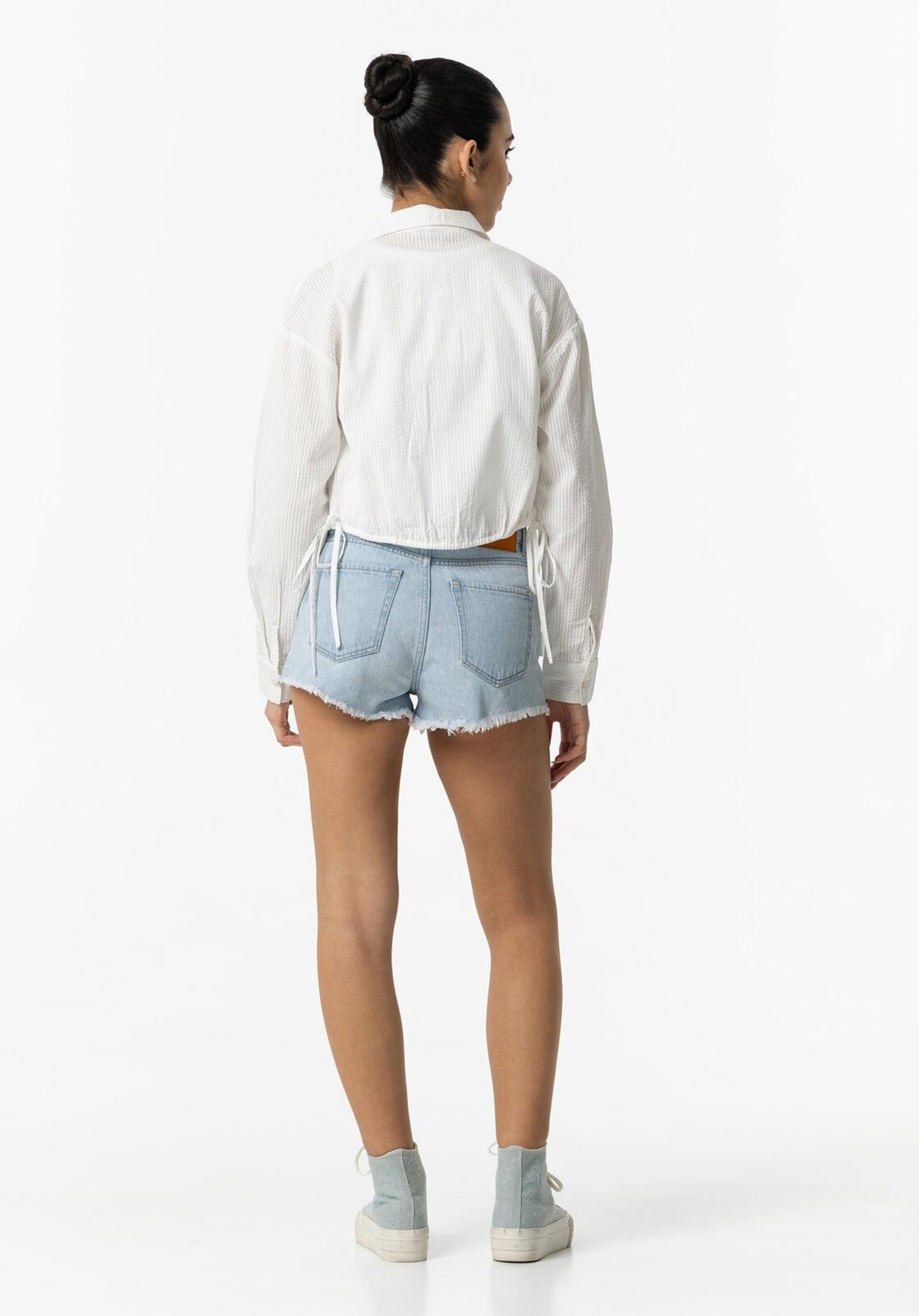 Short Denim con Bordado - 3