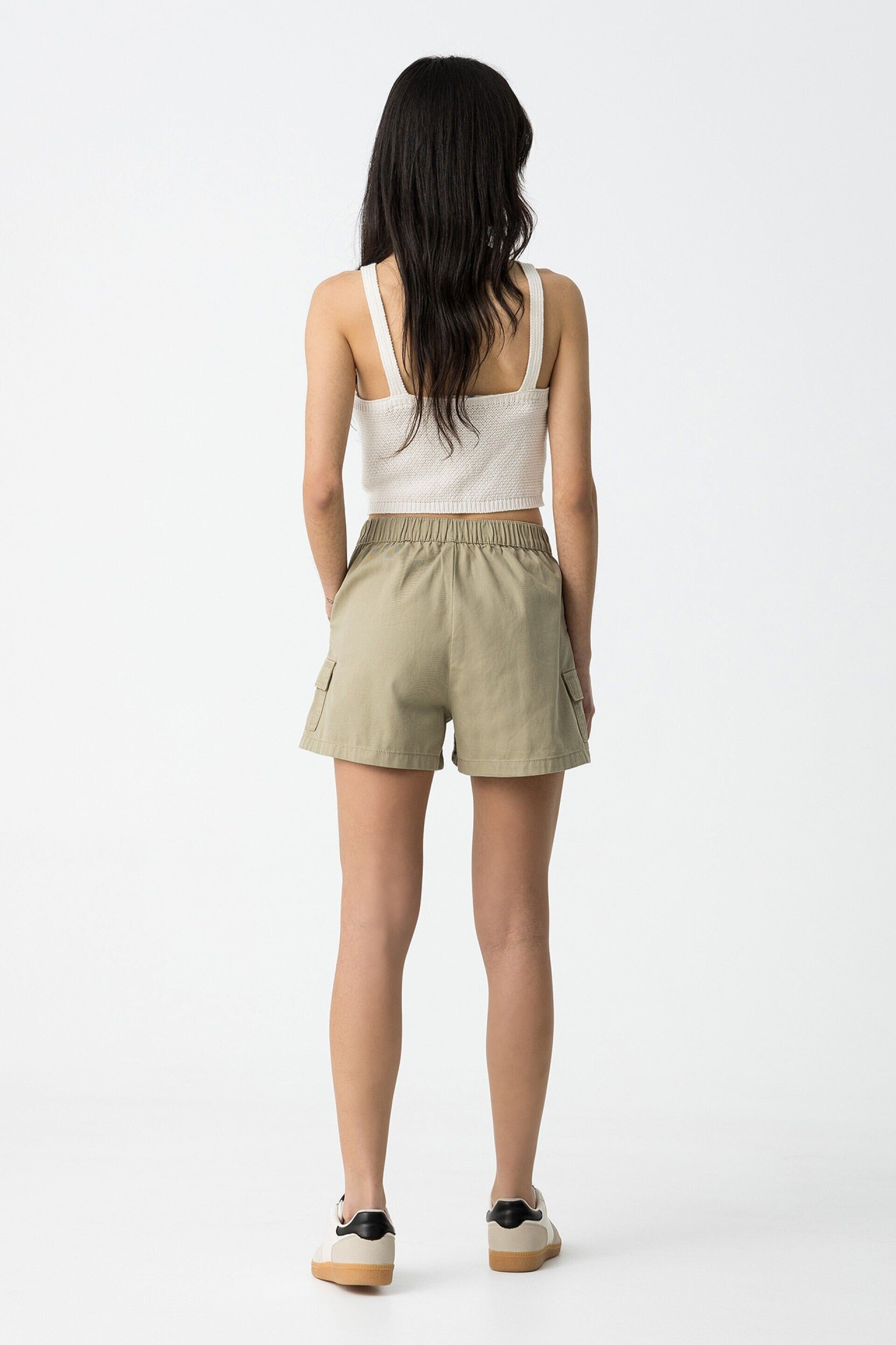 Short Eilish Girl - 3