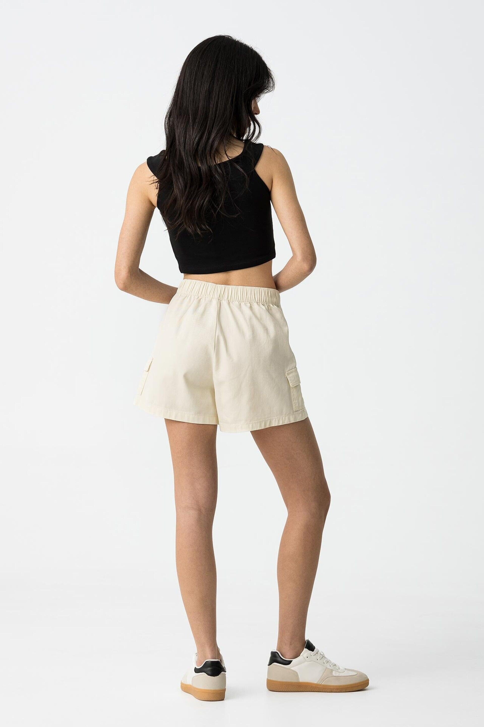 Short Eilish Girl - 10