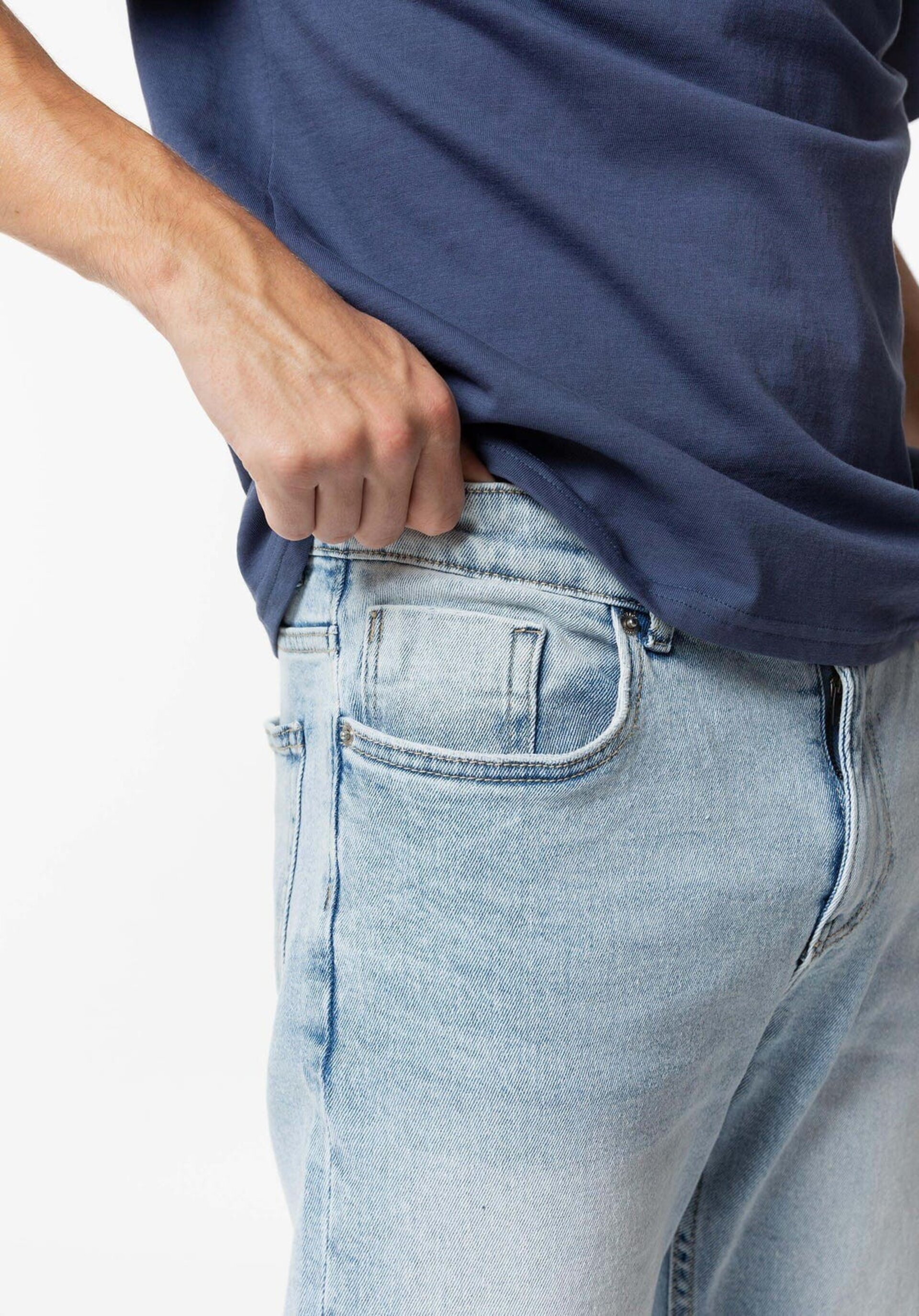 Jeans Trevor Straight Fit con Rotos - 3